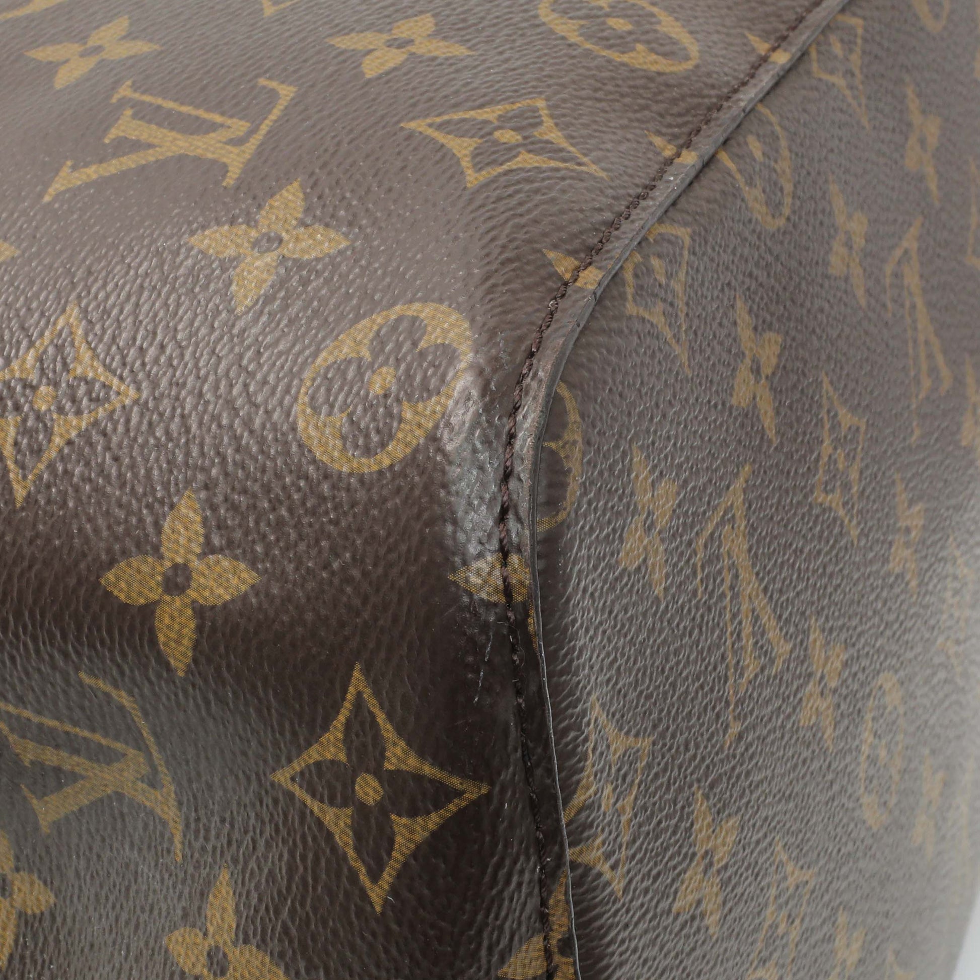 Exclusive Louis Vuitton Monogram Neonoe MM — Top View