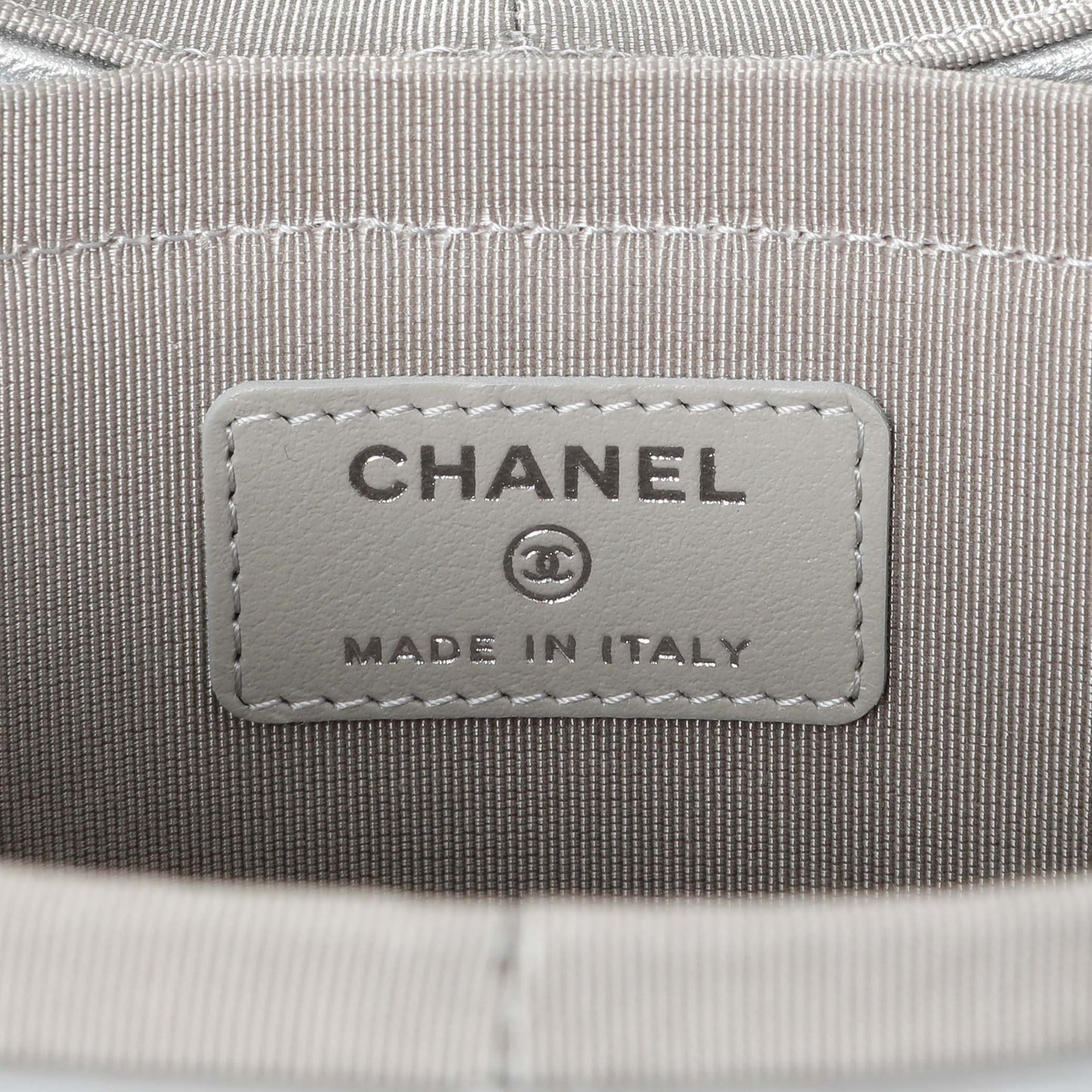 Exclusive Chanel Silver Quilted Round Vanity Case With Chain — Detail View