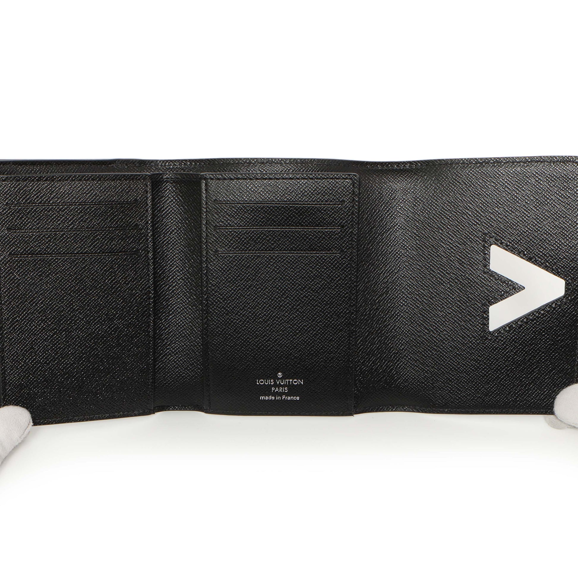 Exclusive Louis Vuitton Black Epi Twist XS Wallet — Detail View