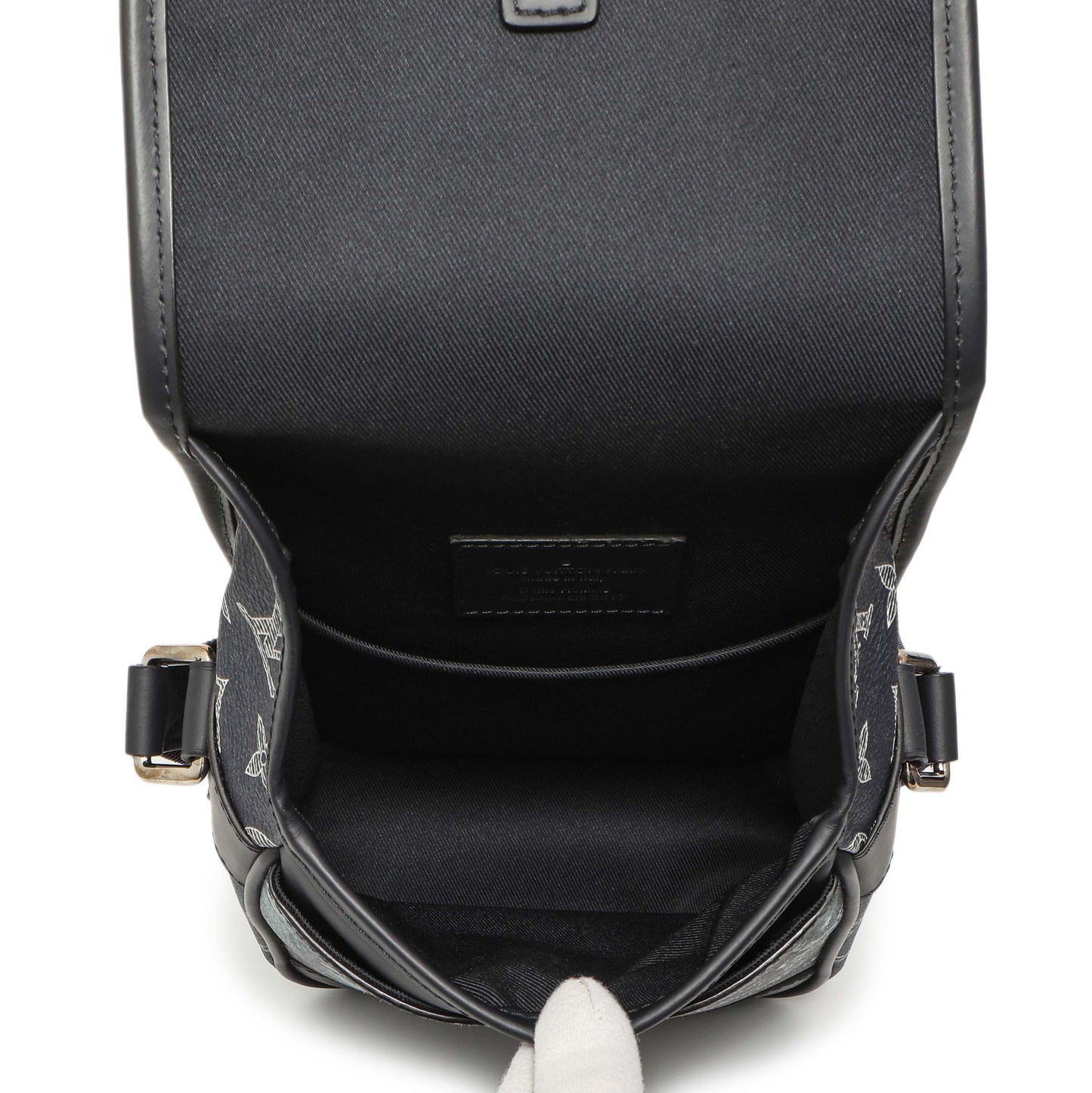 Exclusive Louis Vuitton Savane Monogram Elephant Chapman Messenger BB — Detail View
