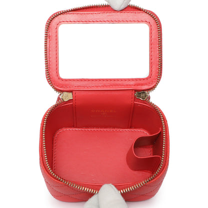 Exclusive Chanel Orange Caviar Mini Vanity Case With Chain — Detail View