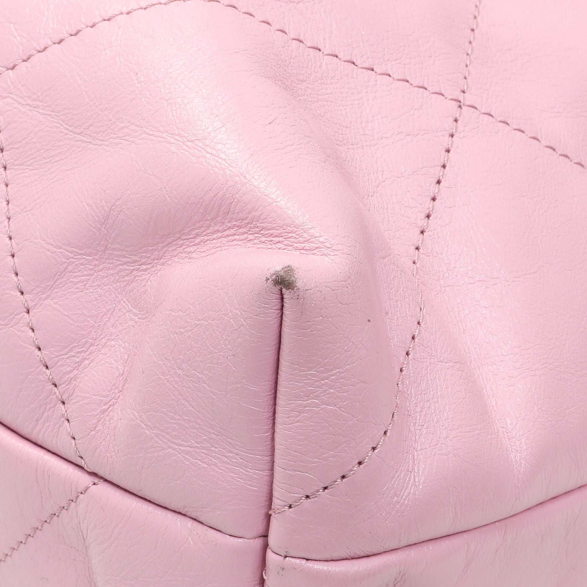 Exclusive Chanel Pink Shiny Calfskin Large Chanel 22 — Detail View
