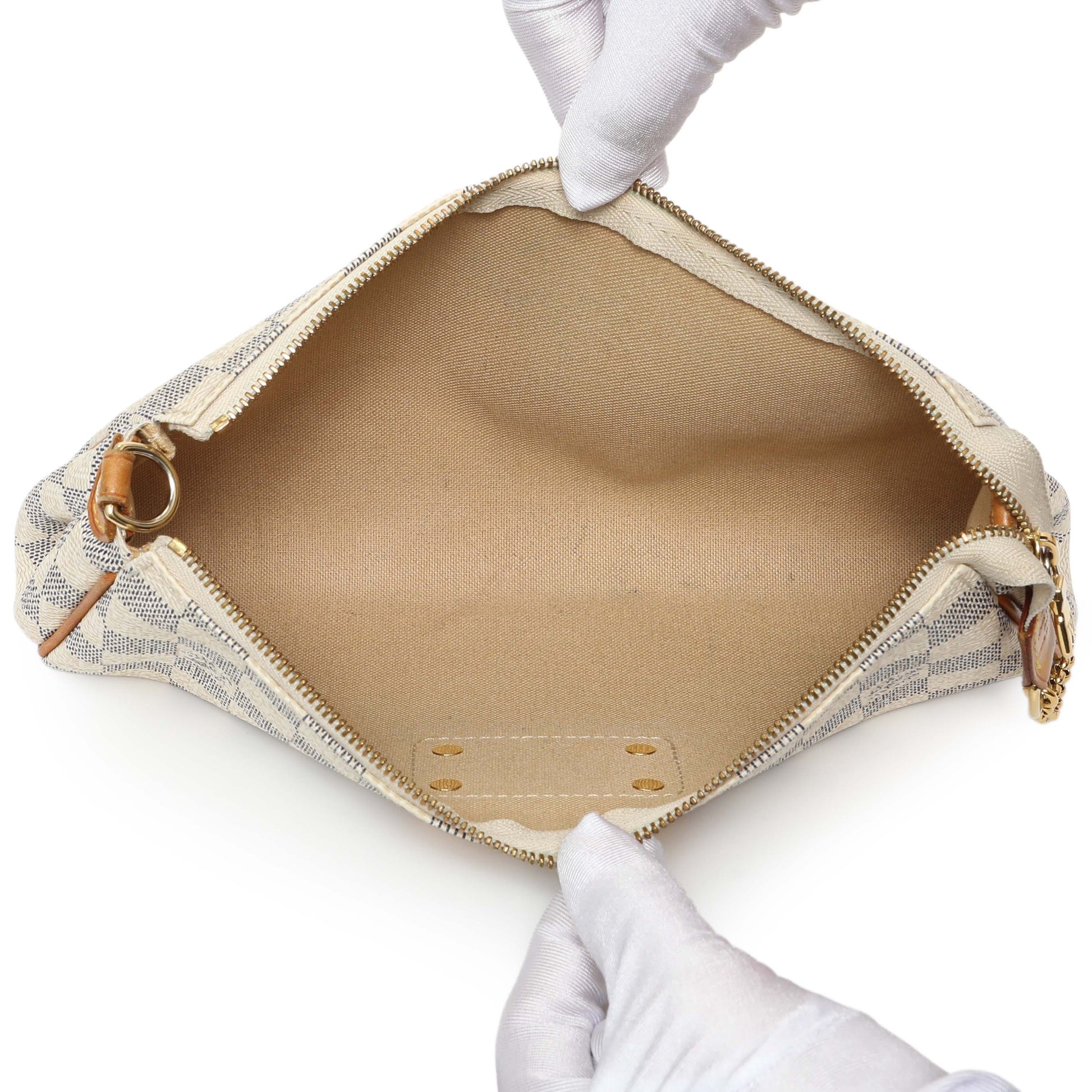 Exclusive Louis Vuitton Damier Azur Eva Clutch — Alternate View 8
