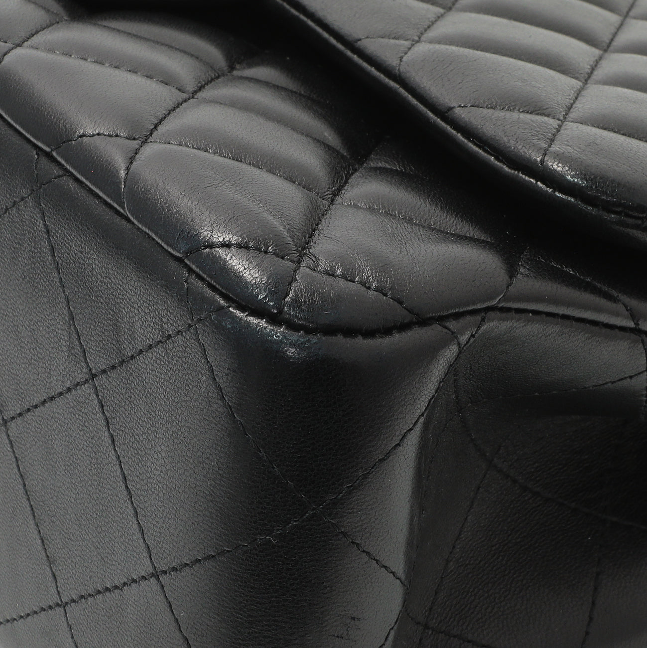 Exclusive Chanel Black Quilted Lambskin Jumbo Double Flap — Detail View