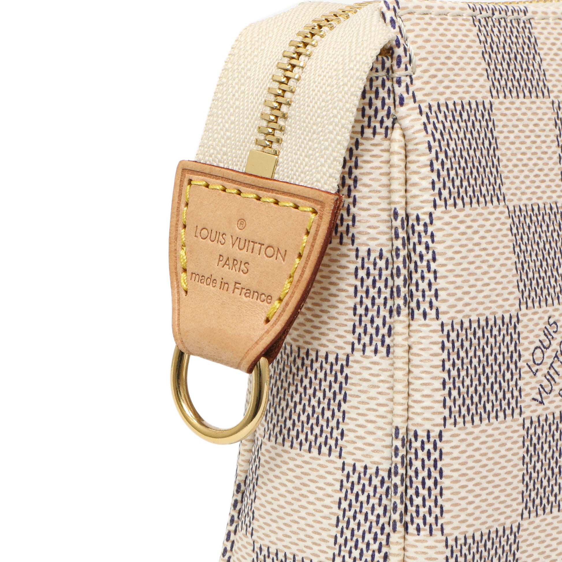 Exclusive Louis Vuitton Damier Azur Pochette Accessoires NM — Detail View
