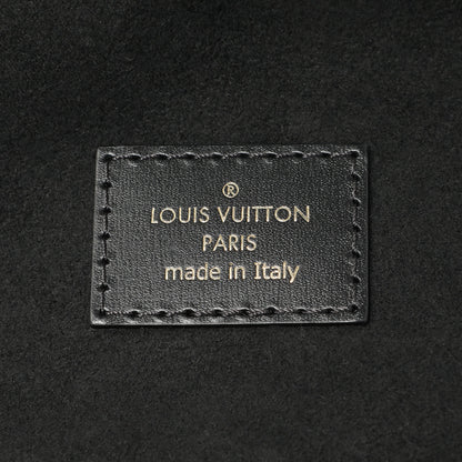 Exclusive Louis Vuitton Monogram Reverse Vanity PM — Detail View