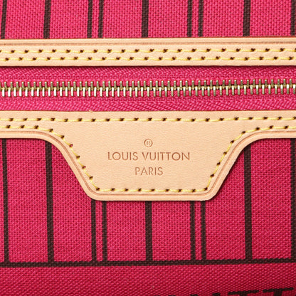 Exclusive Louis Vuitton Monogram Neverfull MM — Detail View