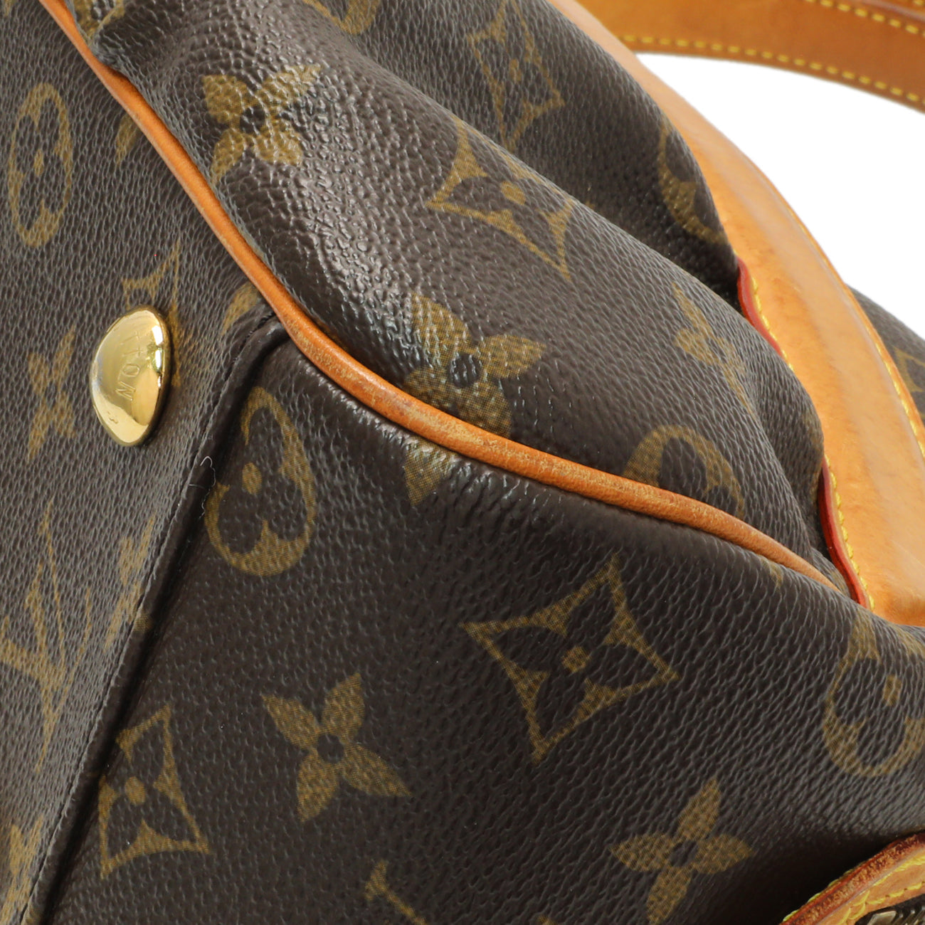 Exclusive Louis Vuitton Monogram Klara — Detail View