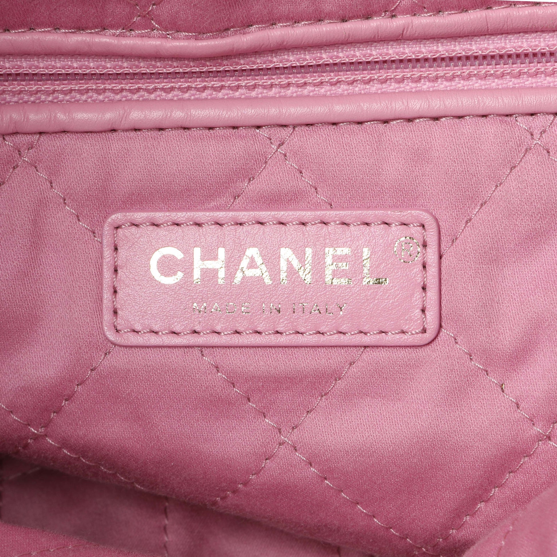 Exclusive Chanel Pink Shiny Calfskin Large Chanel 22 — Alternate View 9