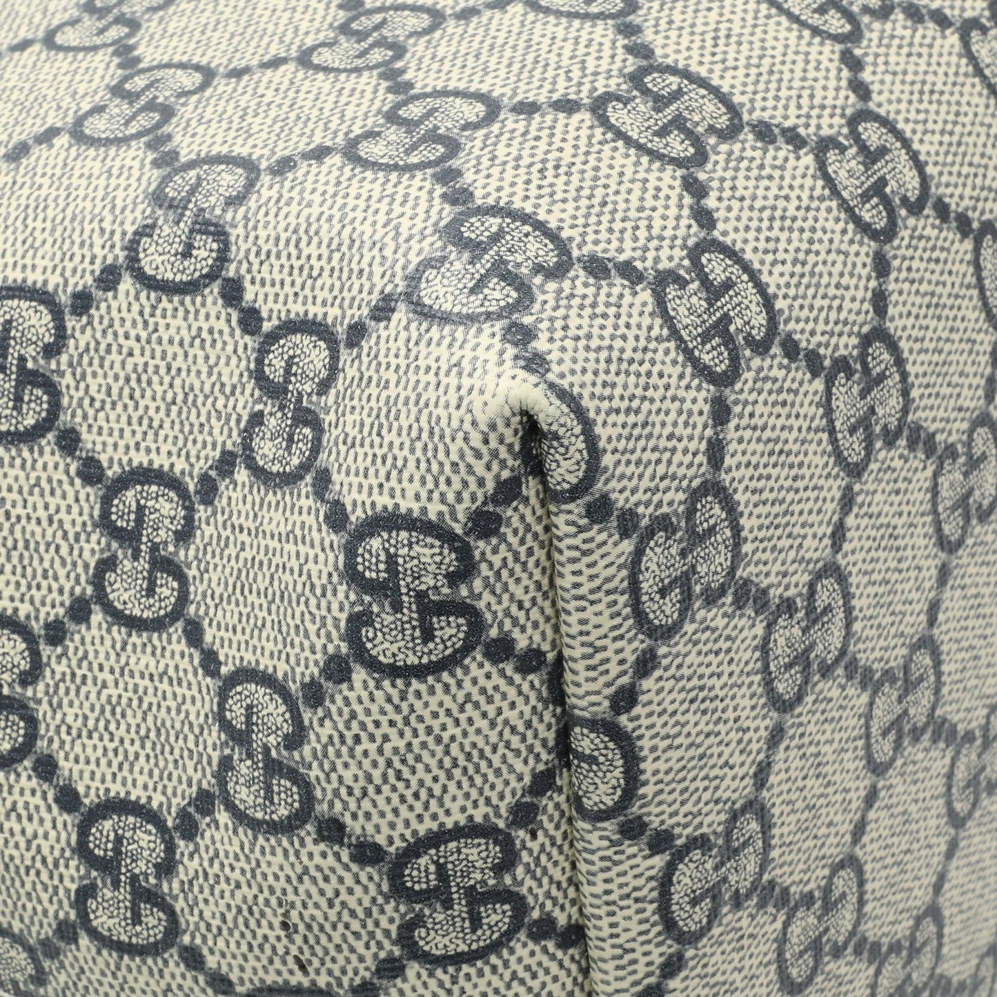 Exclusive Gucci Supreme Monogram Medium Ophidia Shopping Tote — Top View
