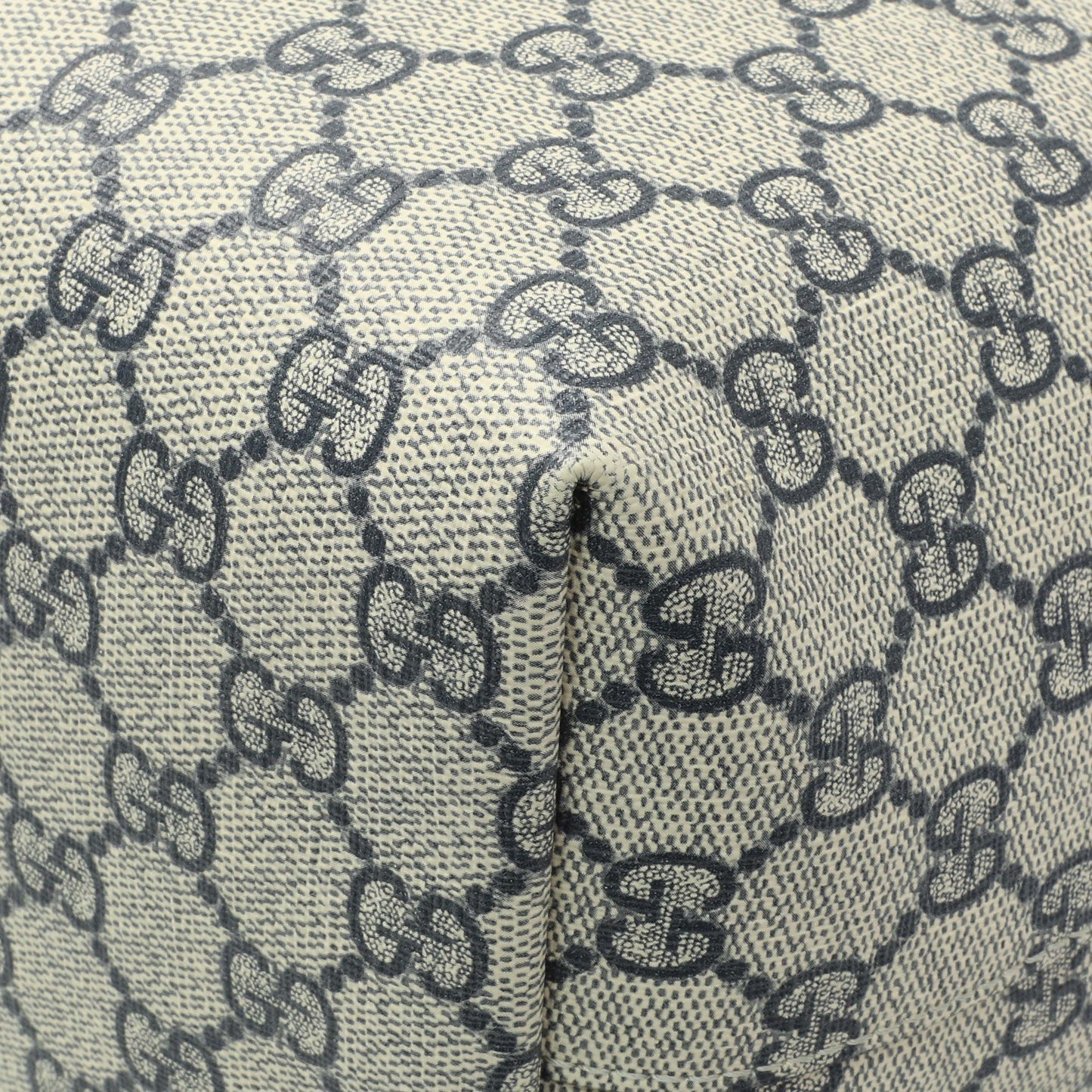 Exclusive Gucci Supreme Monogram Medium Ophidia Shopping Tote — Detail View