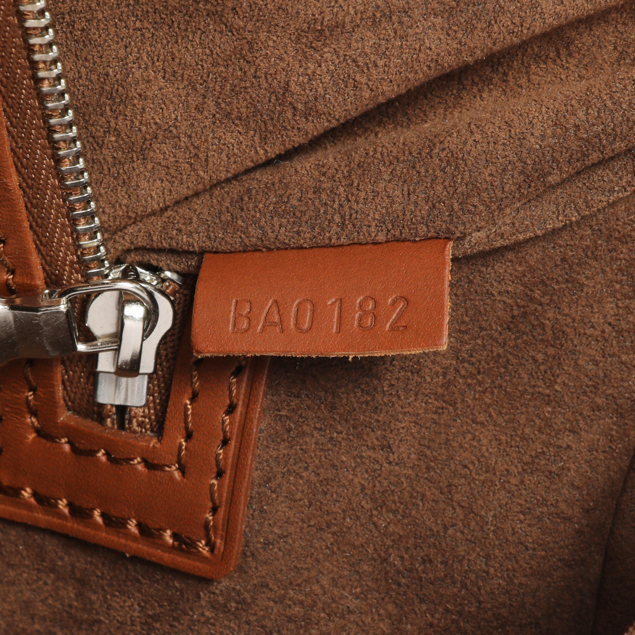 Exclusive Louis Vuitton Tobacco Nomade Porte-Documents Voyage — Alternate View 14