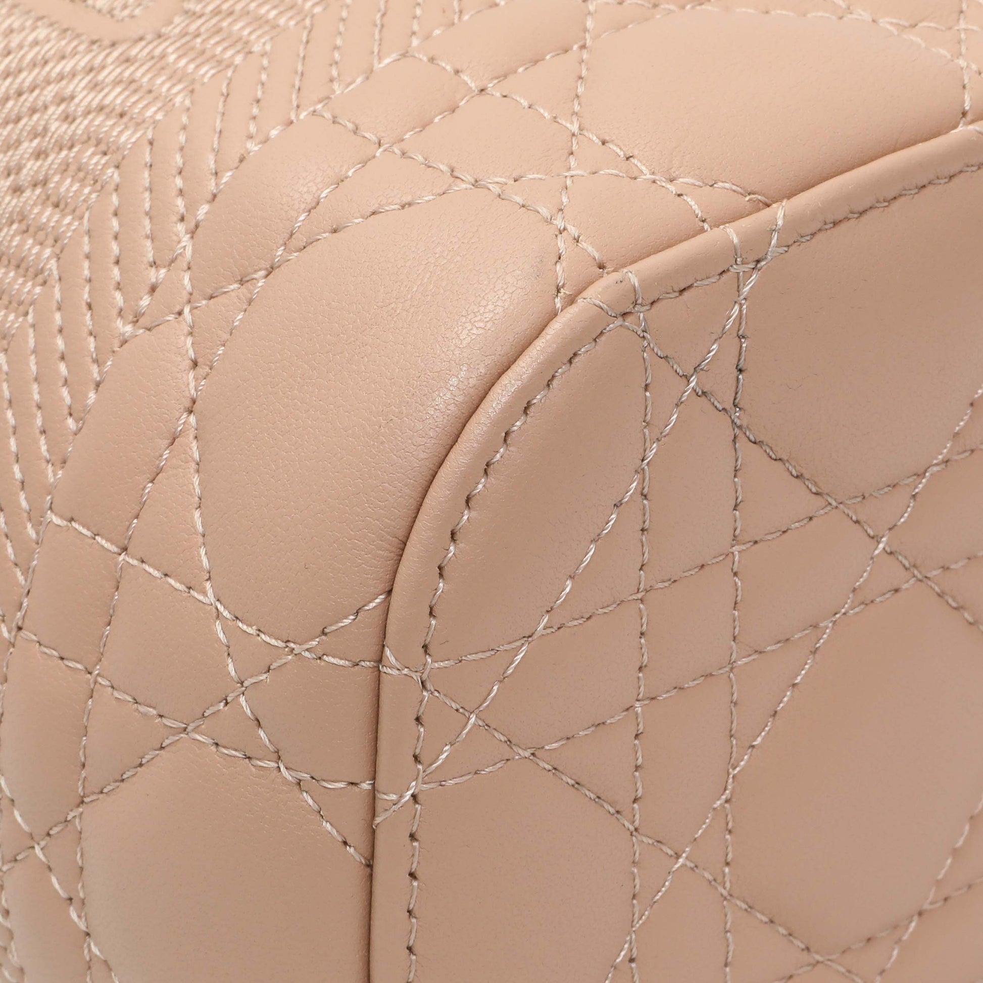 Exclusive Christian Dior Pink Lambskin Cannage Small Diortravel Vanity Case Cloud — Top View
