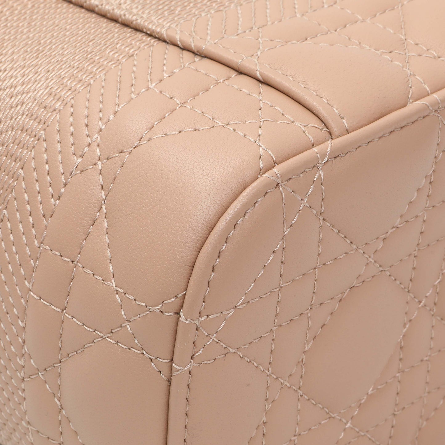 Exclusive Christian Dior Pink Lambskin Cannage Small Diortravel Vanity Case Cloud — Lifestyle View
