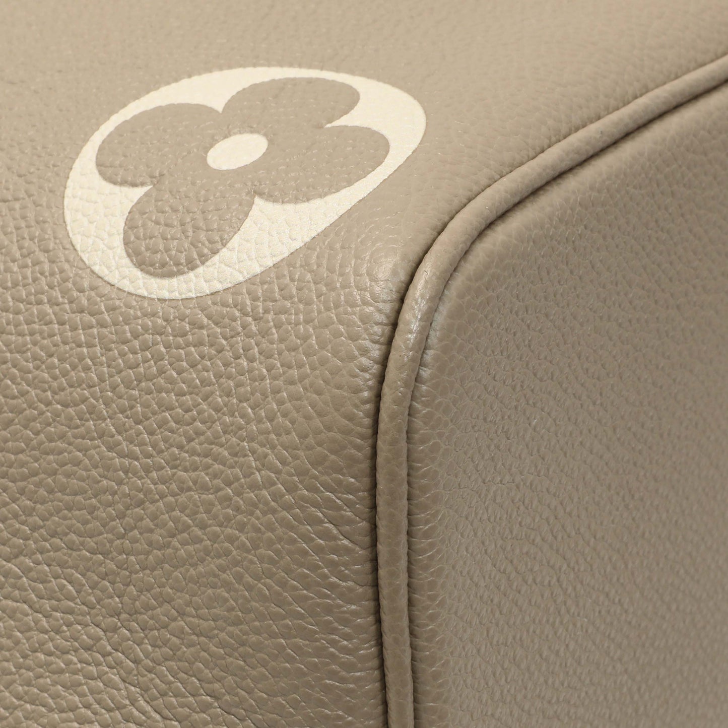 Exclusive Louis Vuitton Tourterelle Creme Empreinte Monogram Giant NeoNoe MM — Top View