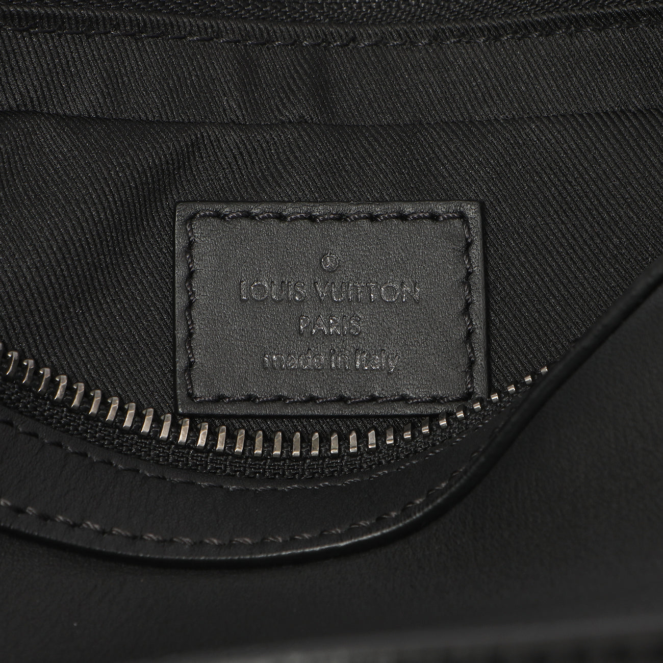 Exclusive Louis Vuitton Onyx Damier Infini District Pochette — Detail View