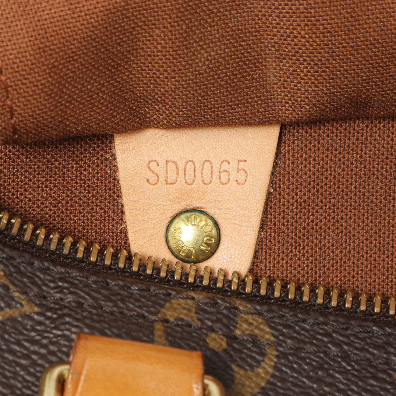 Exclusive Louis Vuitton Monogram Speedy 25 — Alternate View 10