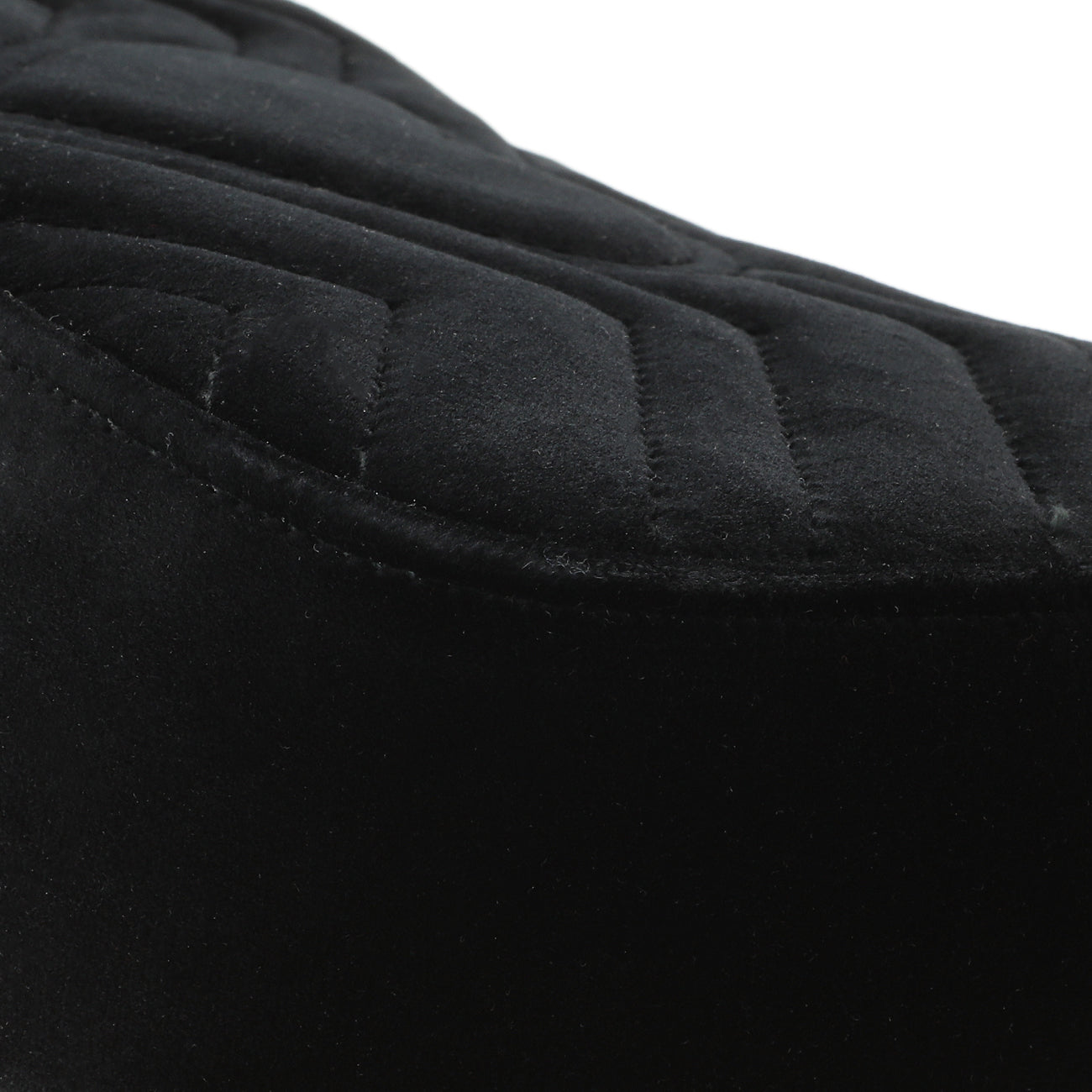 Exclusive Gucci Black Velvet Matelasse Mini GG Marmont Shoulder Bag — Alternate View 7