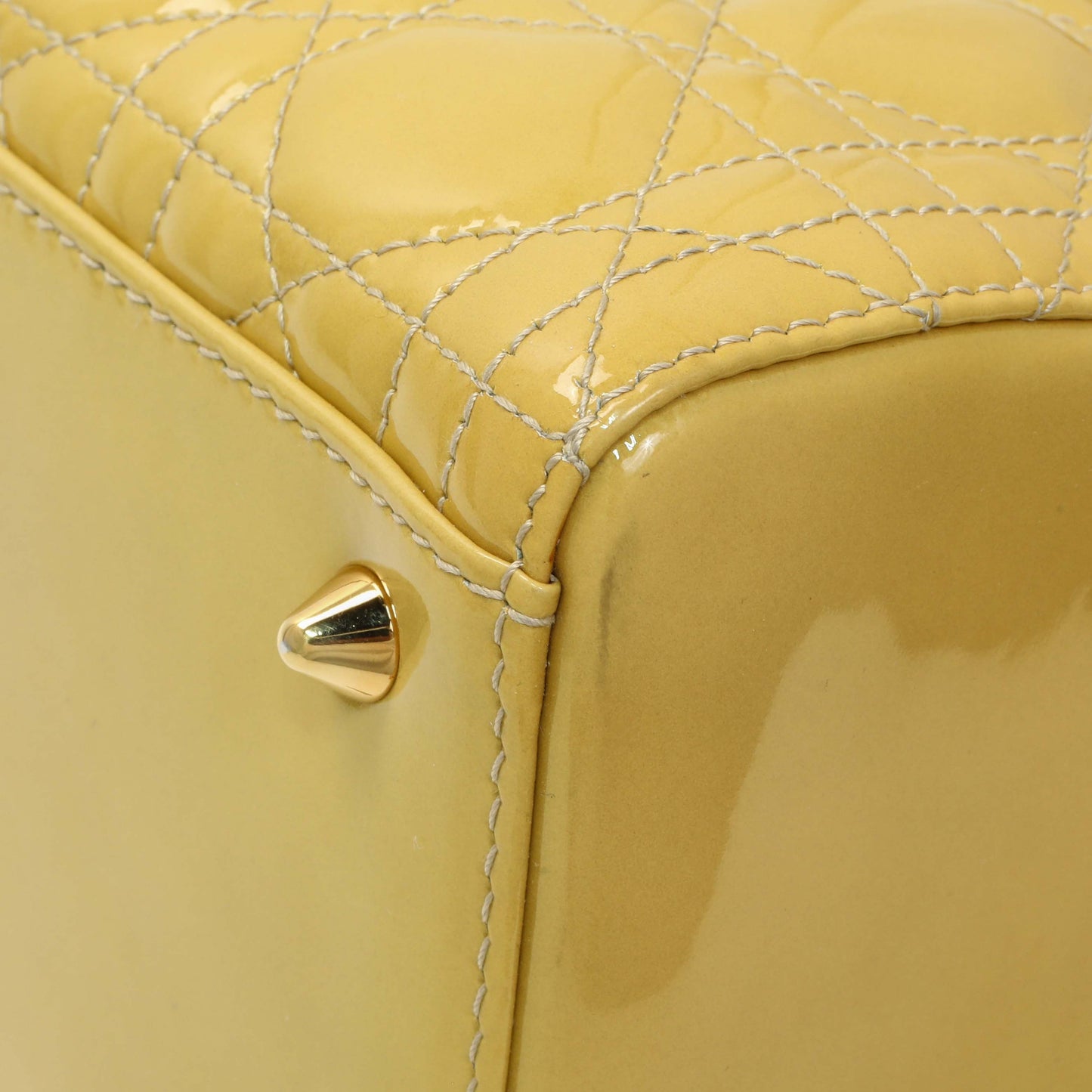 Exclusive Christian Dior Beige Patent Cannage Medium Lady Dior — Detail View