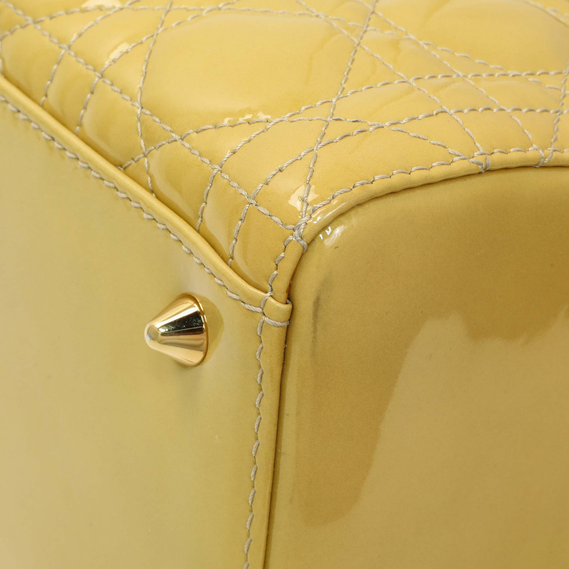 Exclusive Christian Dior Beige Patent Cannage Medium Lady Dior — Detail View