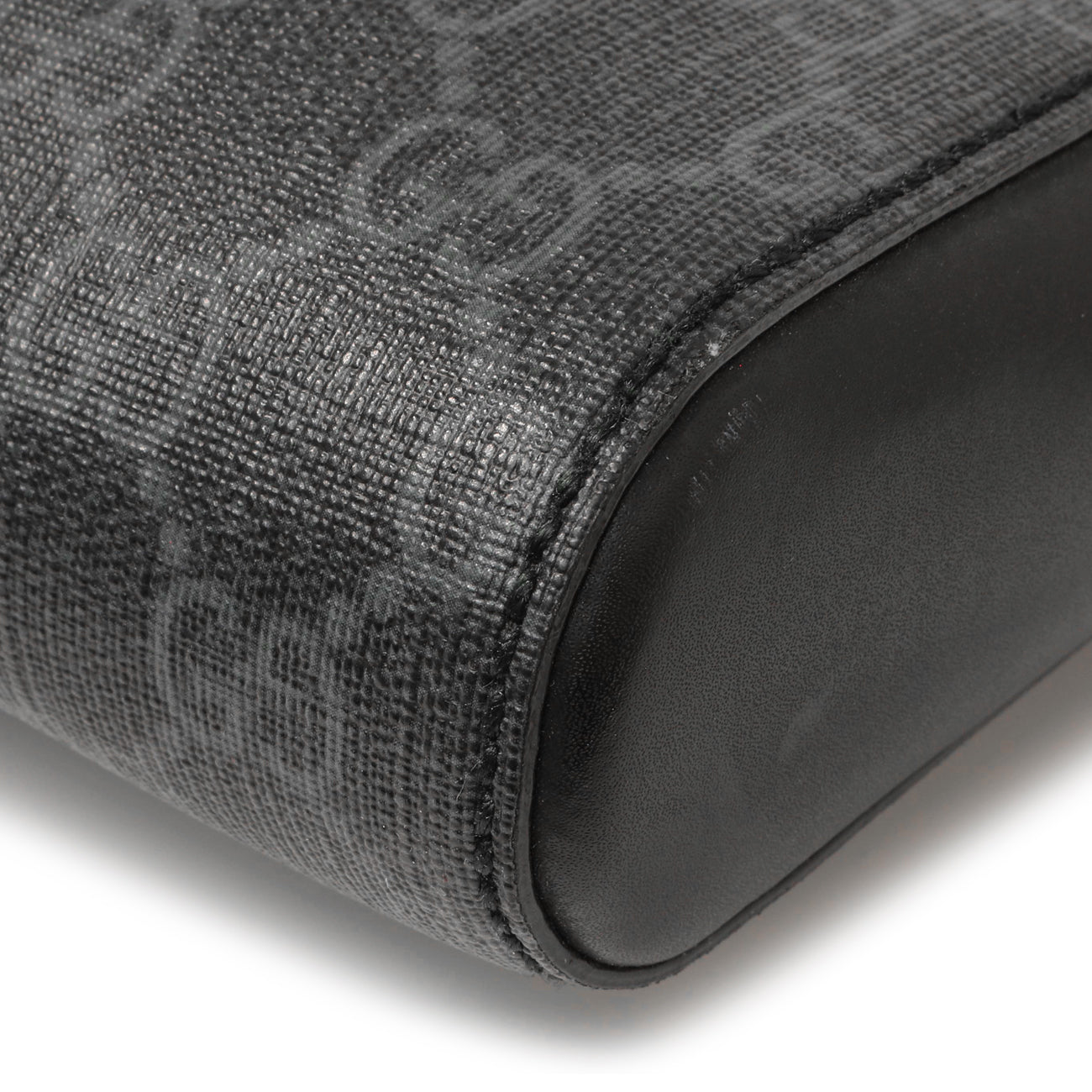Exclusive Gucci GG Supreme Monogram Web Flat Messenger Bag — Detail View