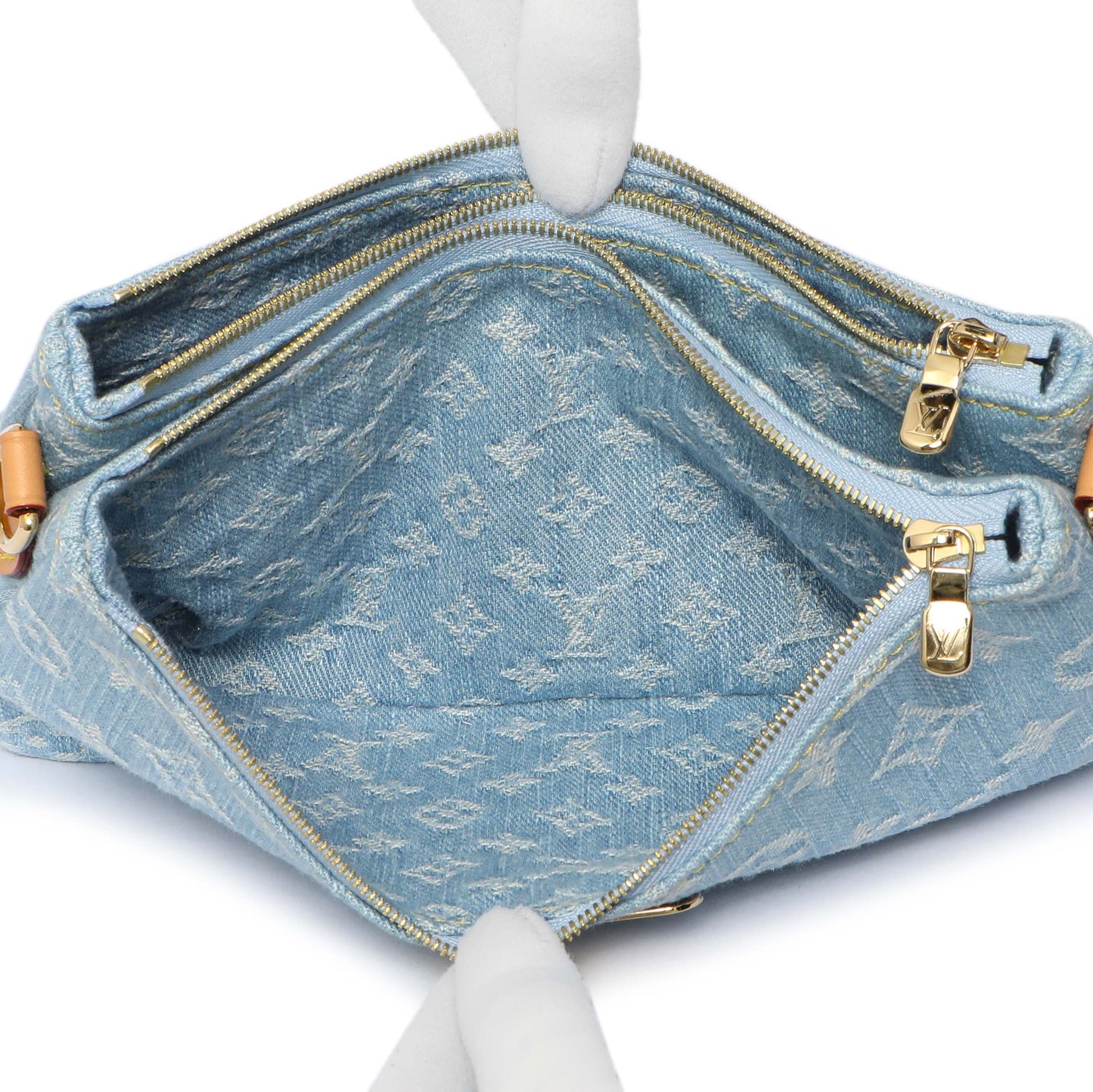 Exclusive Louis Vuitton Monogram Denim Liv Pochette — Detail View