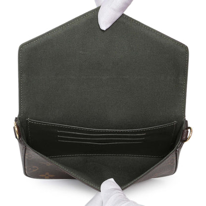 Exclusive Louis Vuitton Monogram Felicie Strap & Go — Top View