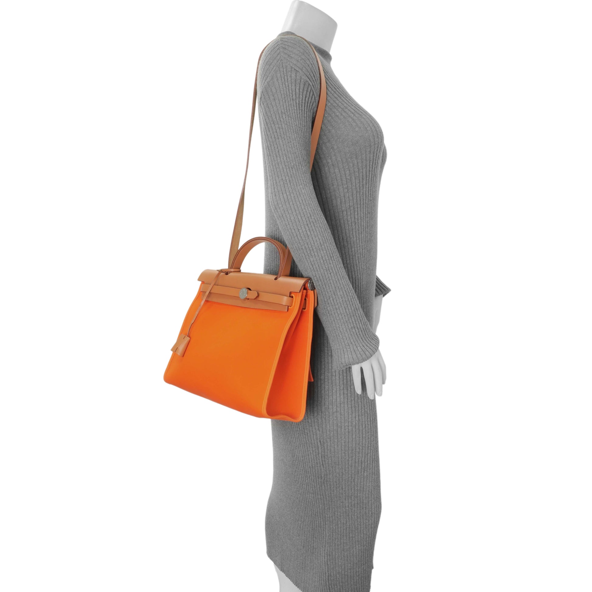 Exclusive Hermes Vache Hunter Toile Herbag Zip 31 — Alternate View 14