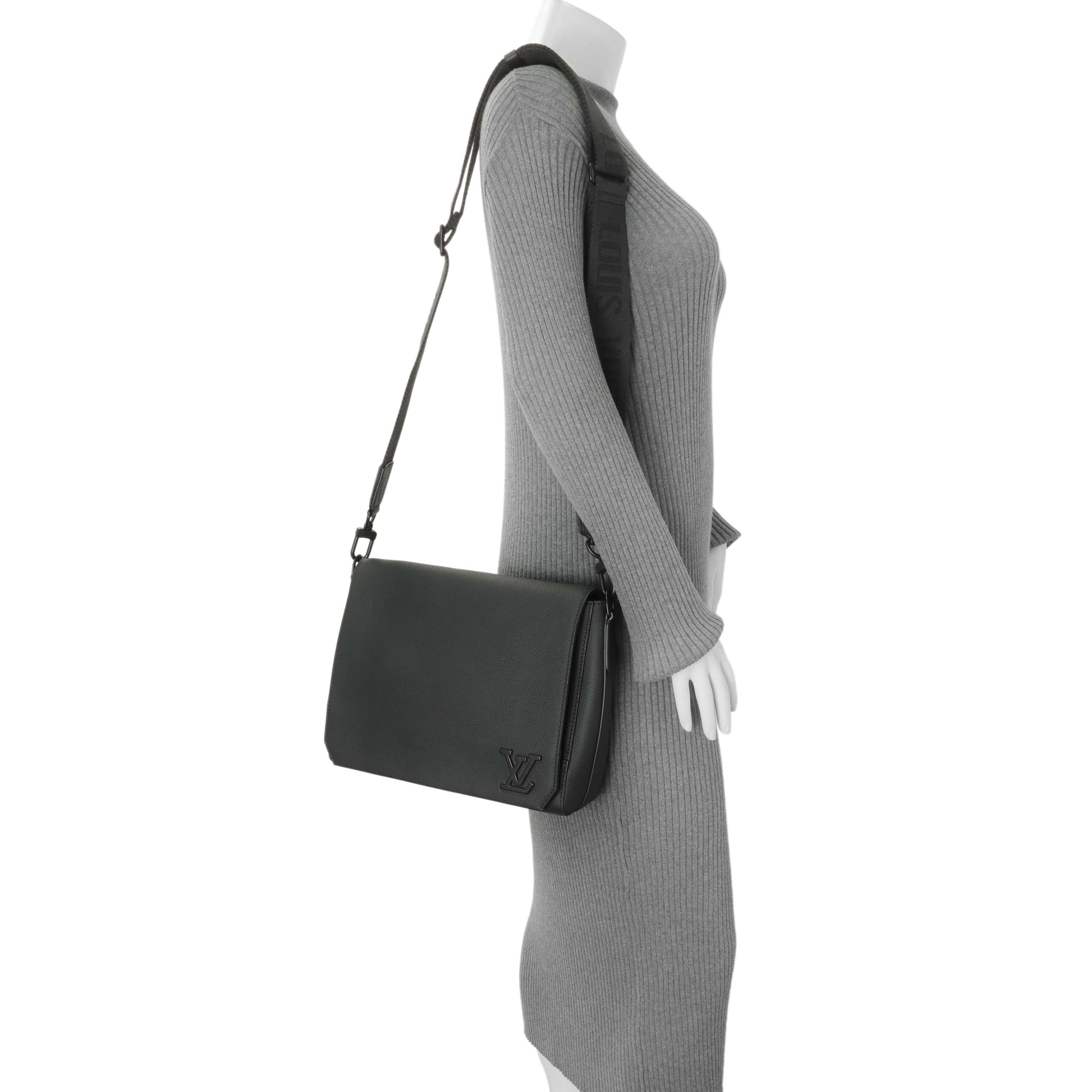Exclusive Louis Vuitton Black Grained Calfskin Aerogram Takeoff Messenger — Lifestyle View