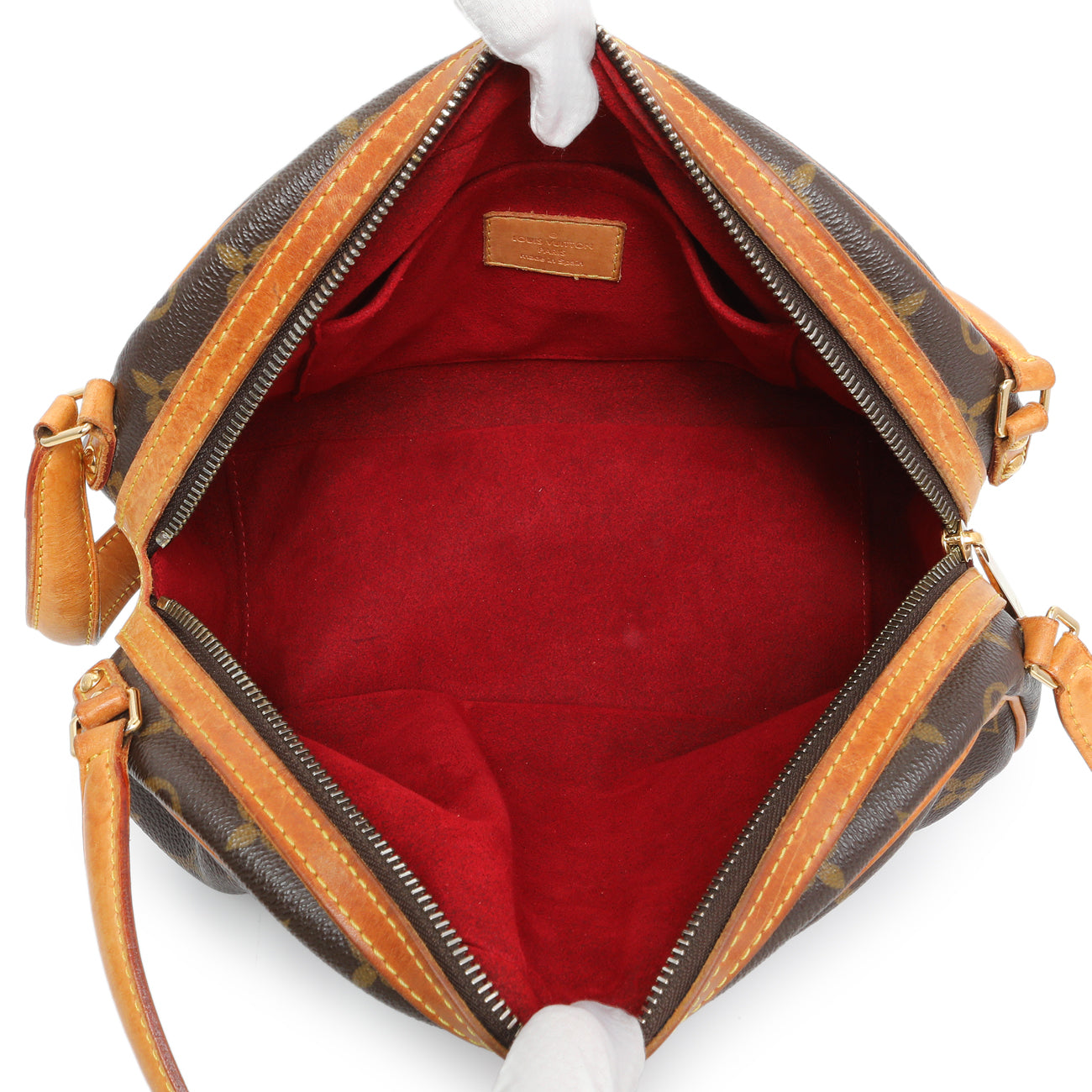 Exclusive Louis Vuitton Monogram Klara — Alternate View 8