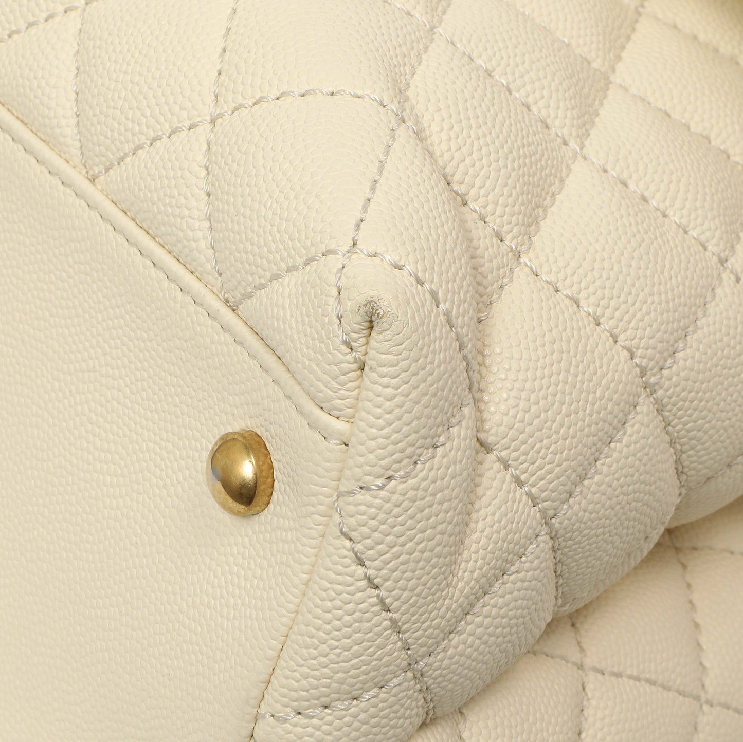 Exclusive Chanel White Quilted Caviar Medium Coco Handle — Detail View