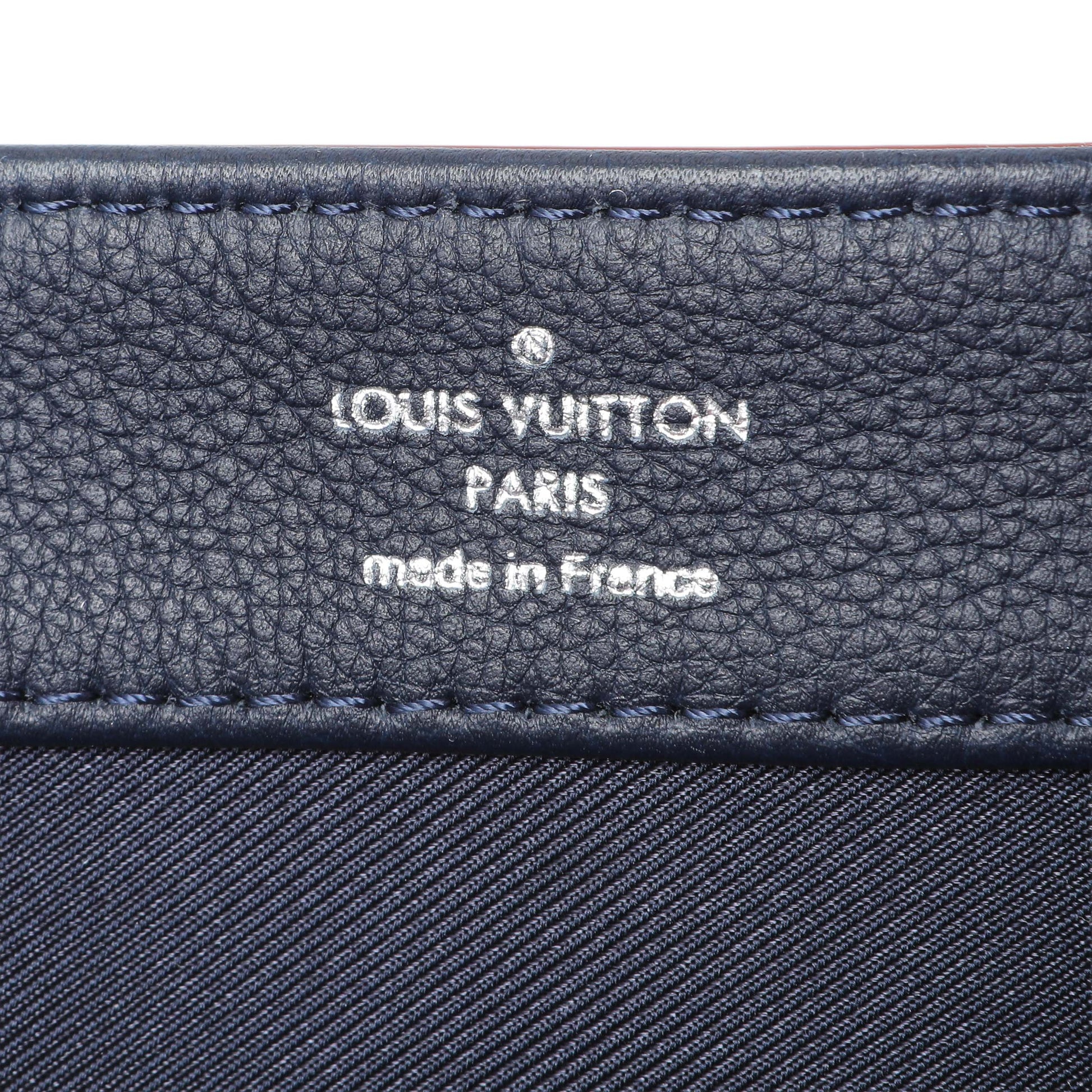 Exclusive Louis Vuitton Navy Calfskin Lockme II Chain Bag BB — Alternate View 9