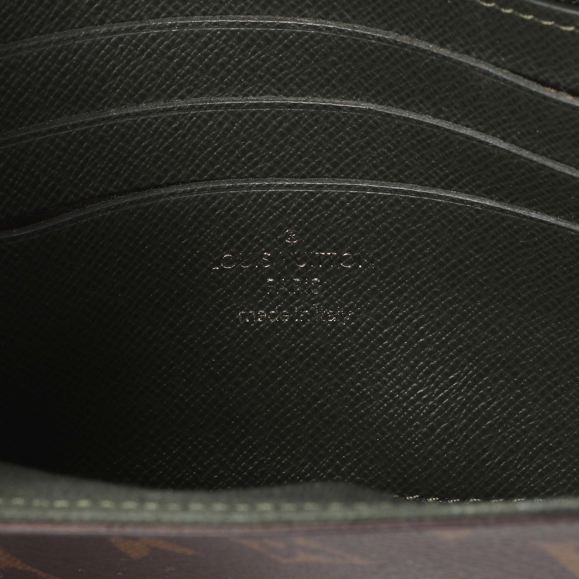 Exclusive Louis Vuitton Monogram Felicie Strap & Go — Detail View