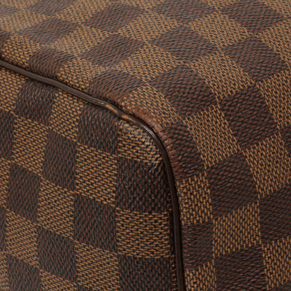 Exclusive Louis Vuitton Damier Ebene Speedy 30 — Lifestyle View