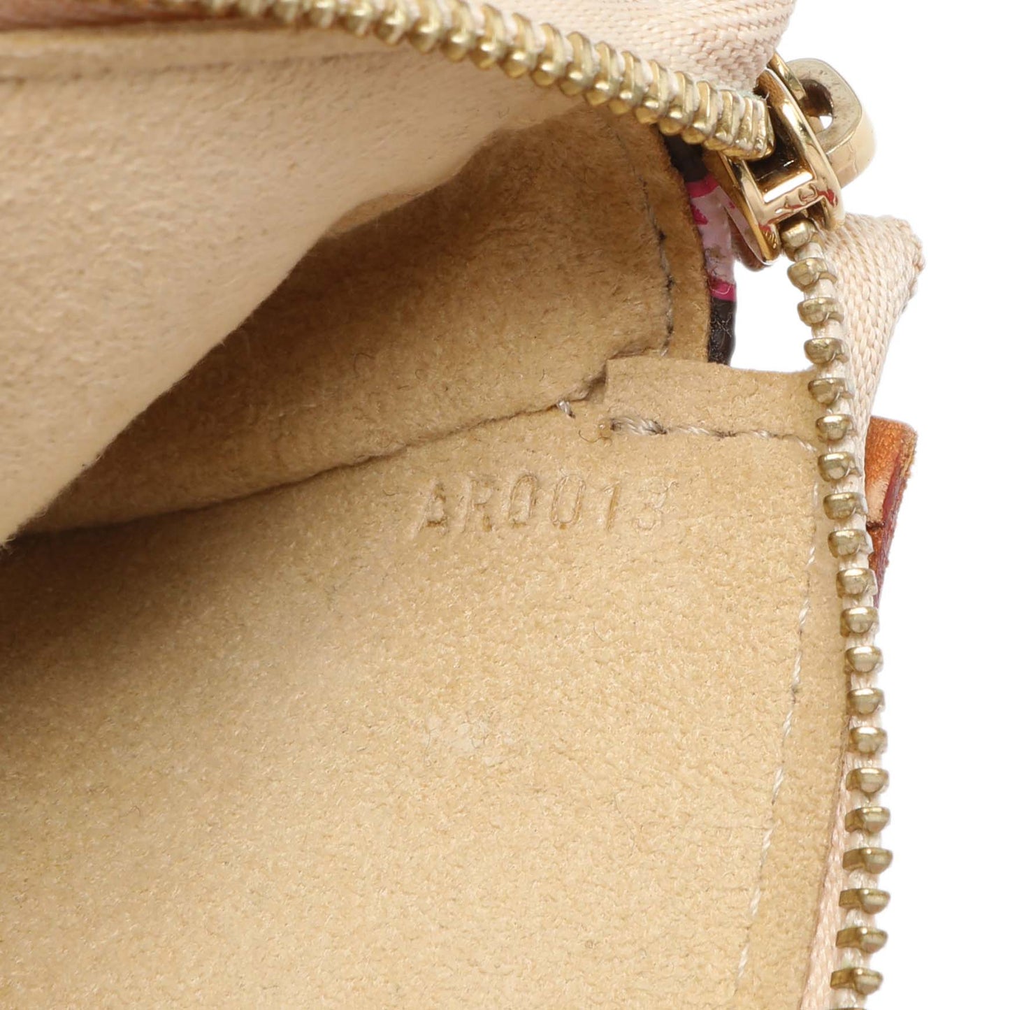 Exclusive Louis Vuitton x Takashi Murakami Monogram Cherry Blossom Pochette Accessories — Alternate View 10