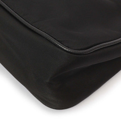 Exclusive Prada Black Re-Nylon Mini Re-Edition 2005 — Detail View