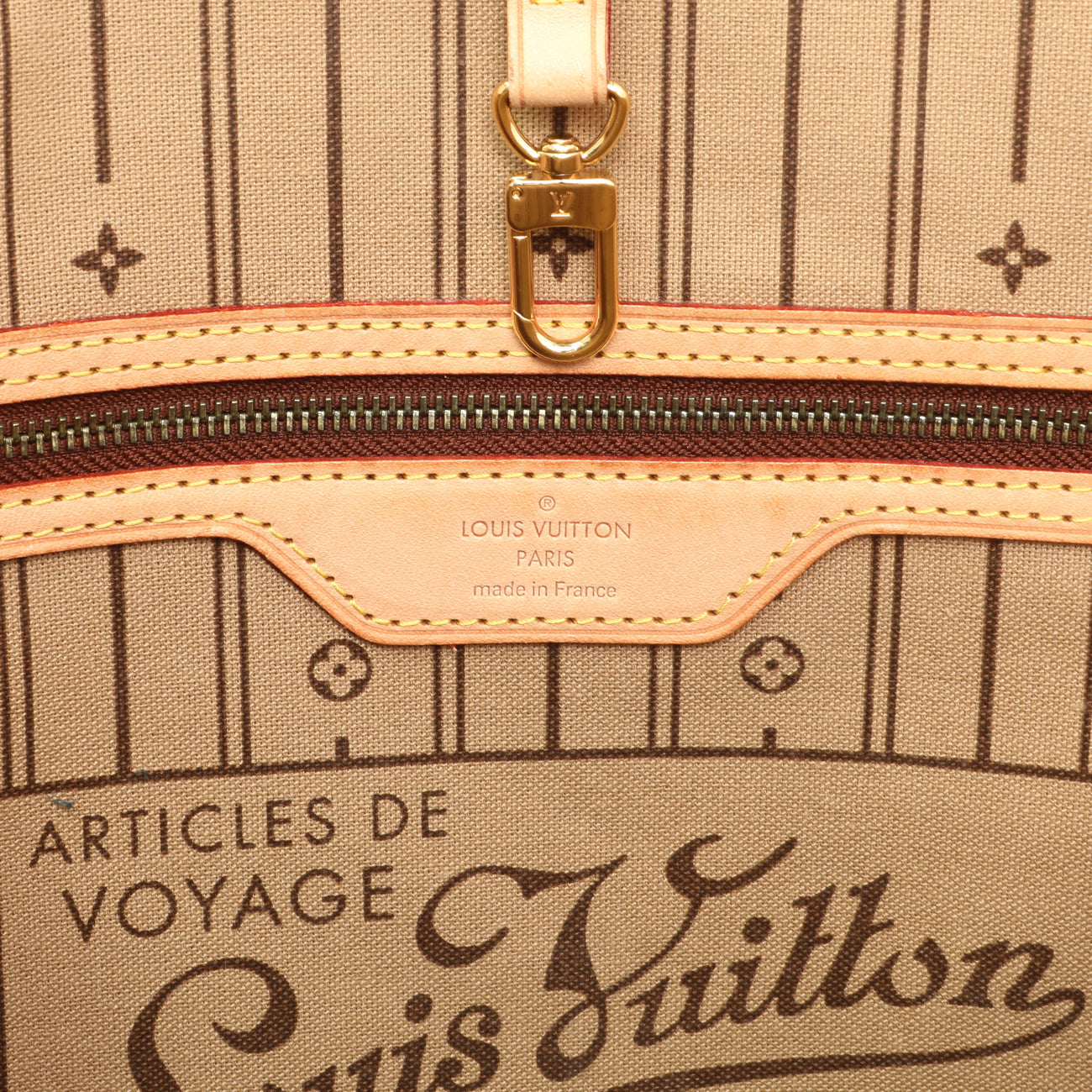 Exclusive Louis Vuitton Monogram Neverfull MM — Detail View