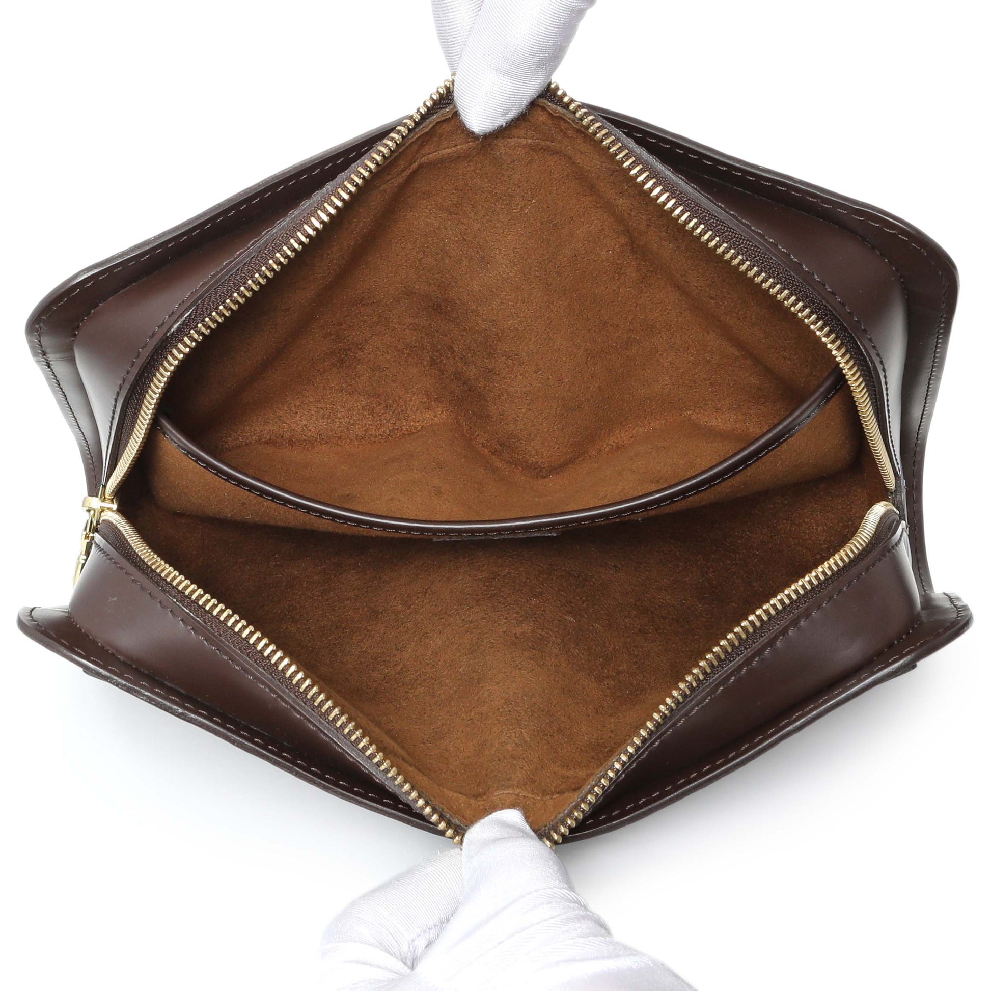Exclusive Louis Vuitton Damier Ebene Pochette Saint Louis — Top View