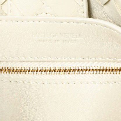 Exclusive Bottega Veneta White Nappa Intrecciato Small Andiamo Shoulder Bag — Detail View