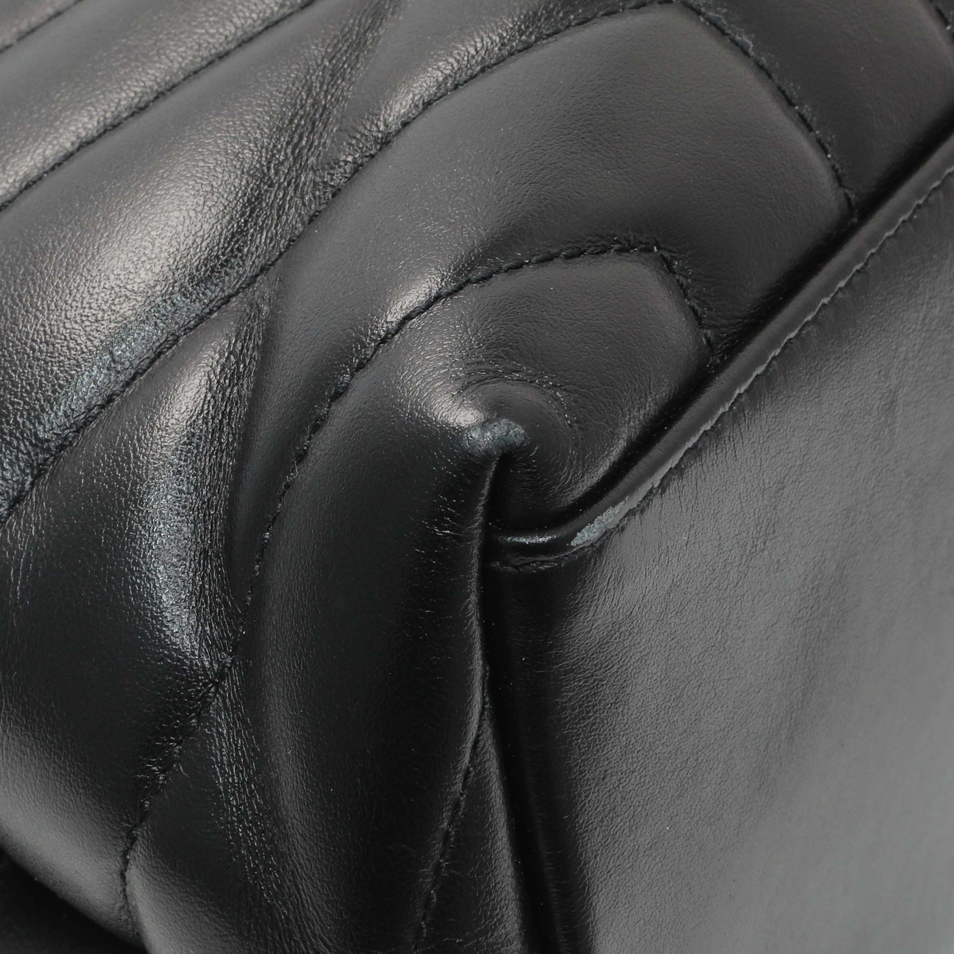 Exclusive Saint Laurent Black Calfskin Y Quilted Monogram Medium Loulou Chain Satchel — Top View