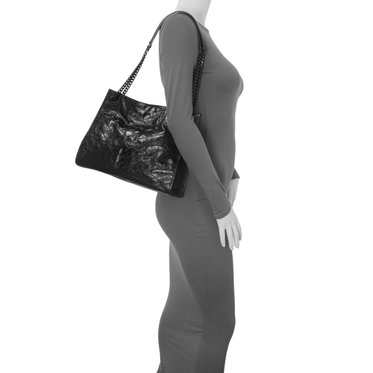 Exclusive Saint Laurent Black Crinkled Calfskin Matelasse Monogram Medium Niki Shopper — Alternate View 7