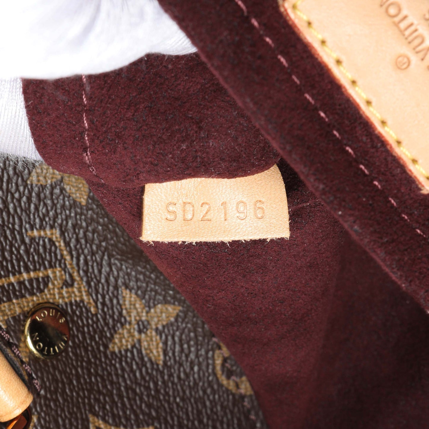 Exclusive Louis Vuitton Monogram Montaigne MM — Lifestyle View