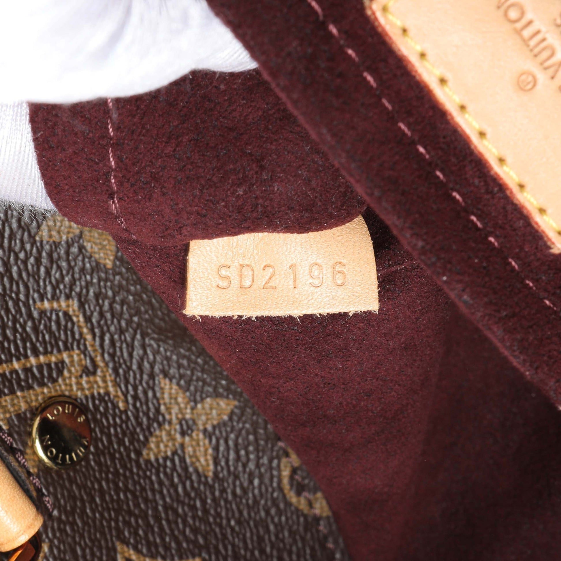 Exclusive Louis Vuitton Monogram Montaigne MM — Lifestyle View