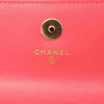 Exclusive Chanel Pink Quilted Calfskin Pearl Clutch With Chain — Lifestyle View