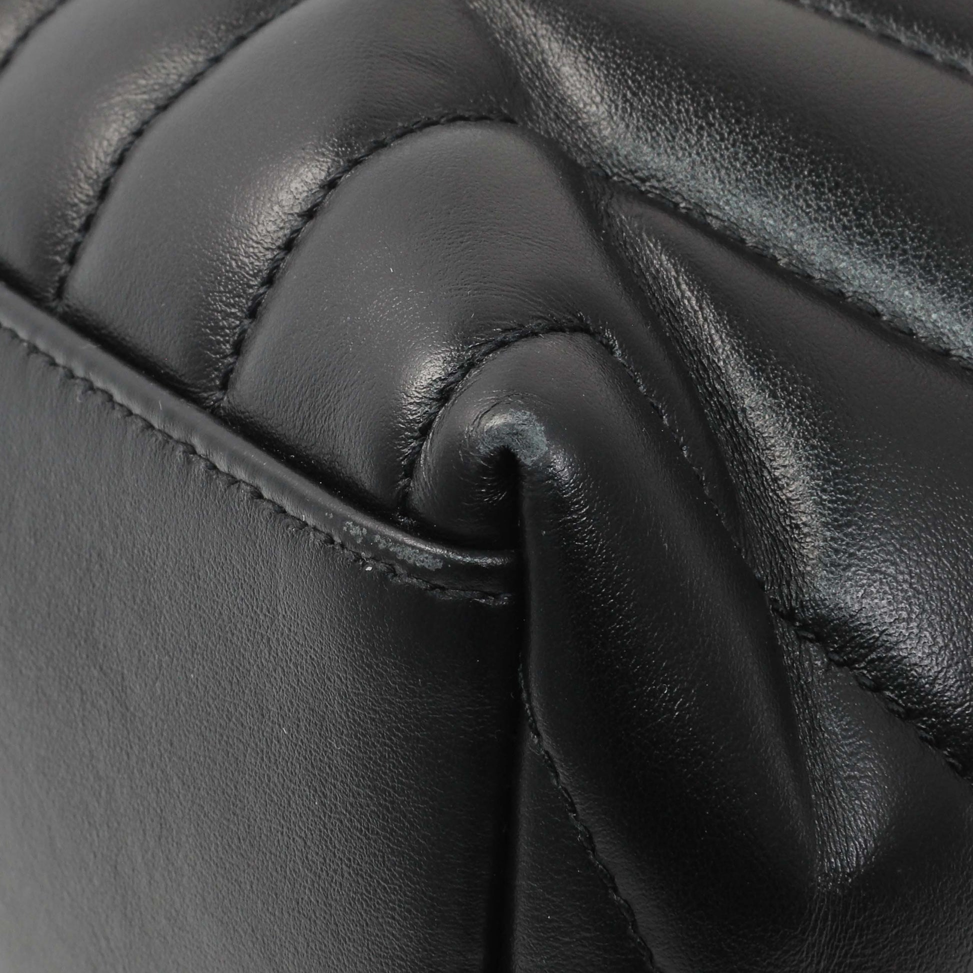Exclusive Saint Laurent Black Calfskin Medium Loulou — Alternate View 7