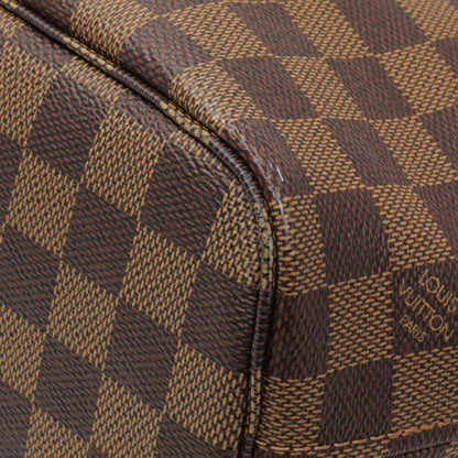Exclusive Louis Vuitton Damier Ebene Neverfull PM — Detail View