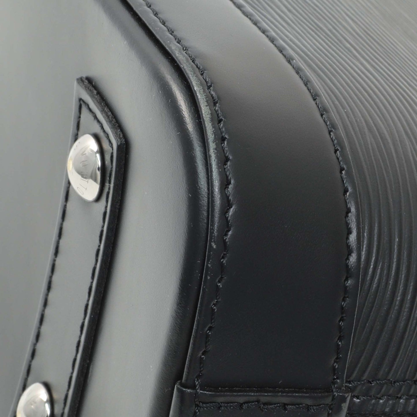 Exclusive Louis Vuitton Black Epi Alma BB — Alternate View 7