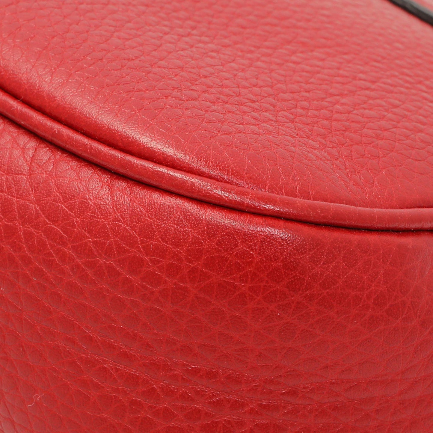 Exclusive Gucci Red Pebbled Calfskin Small Soho Flap Crossbody — Alternate View 7