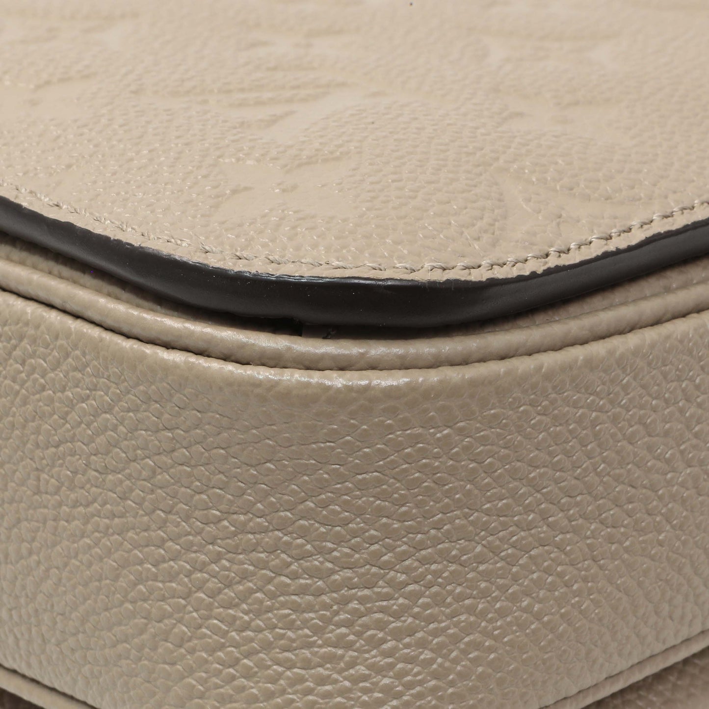 Exclusive Louis Vuitton Tourterelle Empreinte Pochette Metis — Alternate View 7