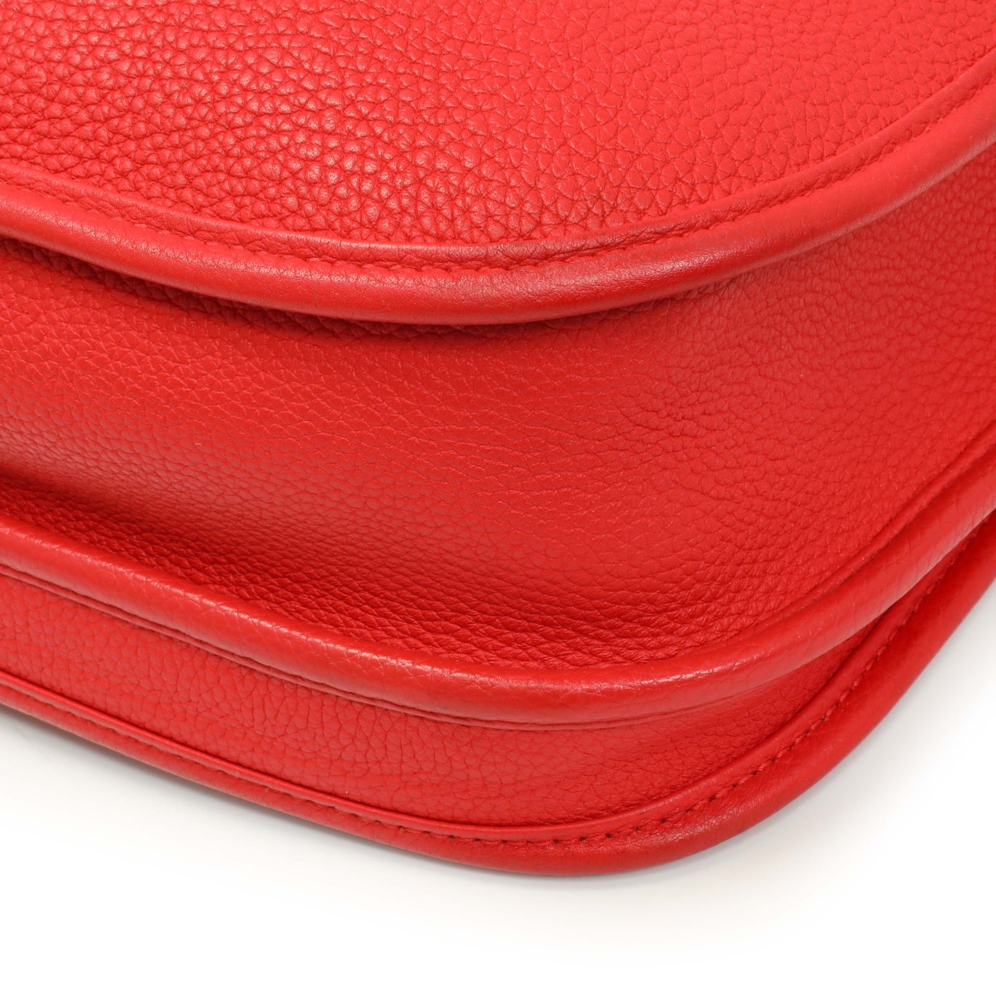 Exclusive Hermes Rouge de Coeur Clemence Evelyne III PM — Detail View